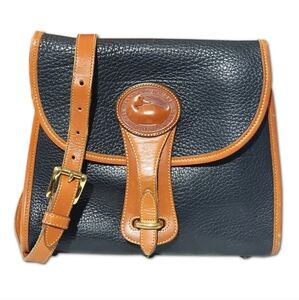 Vintage dooney &bourke crossbody bag